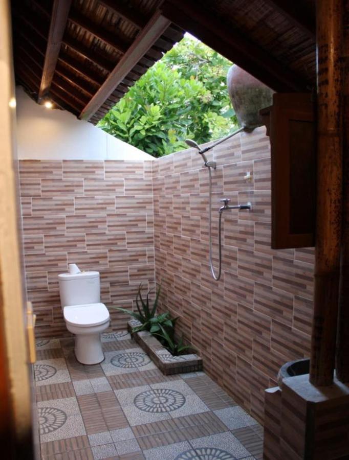 Kubu Reot Taman Asri Villa Batumadeg Kültér fotó