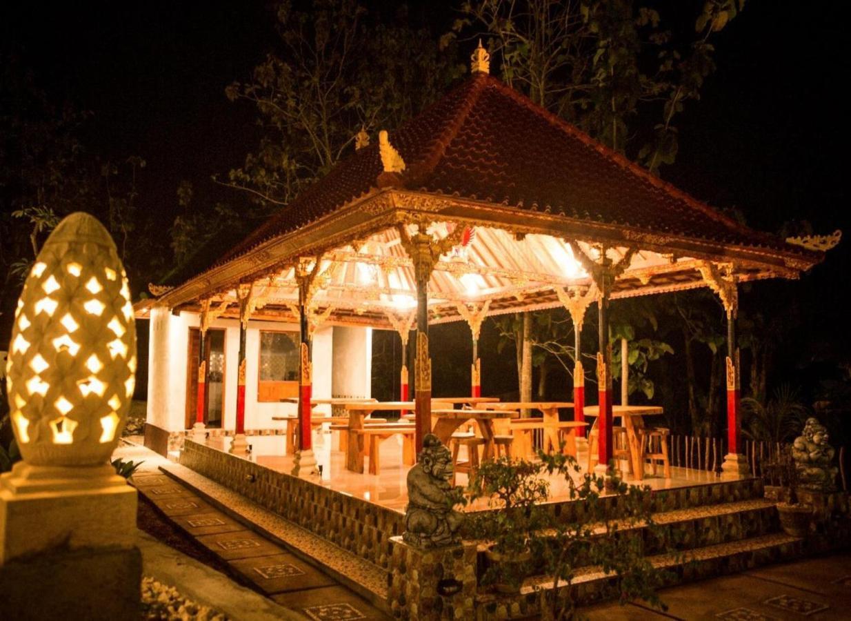 Kubu Reot Taman Asri Villa Batumadeg Kültér fotó