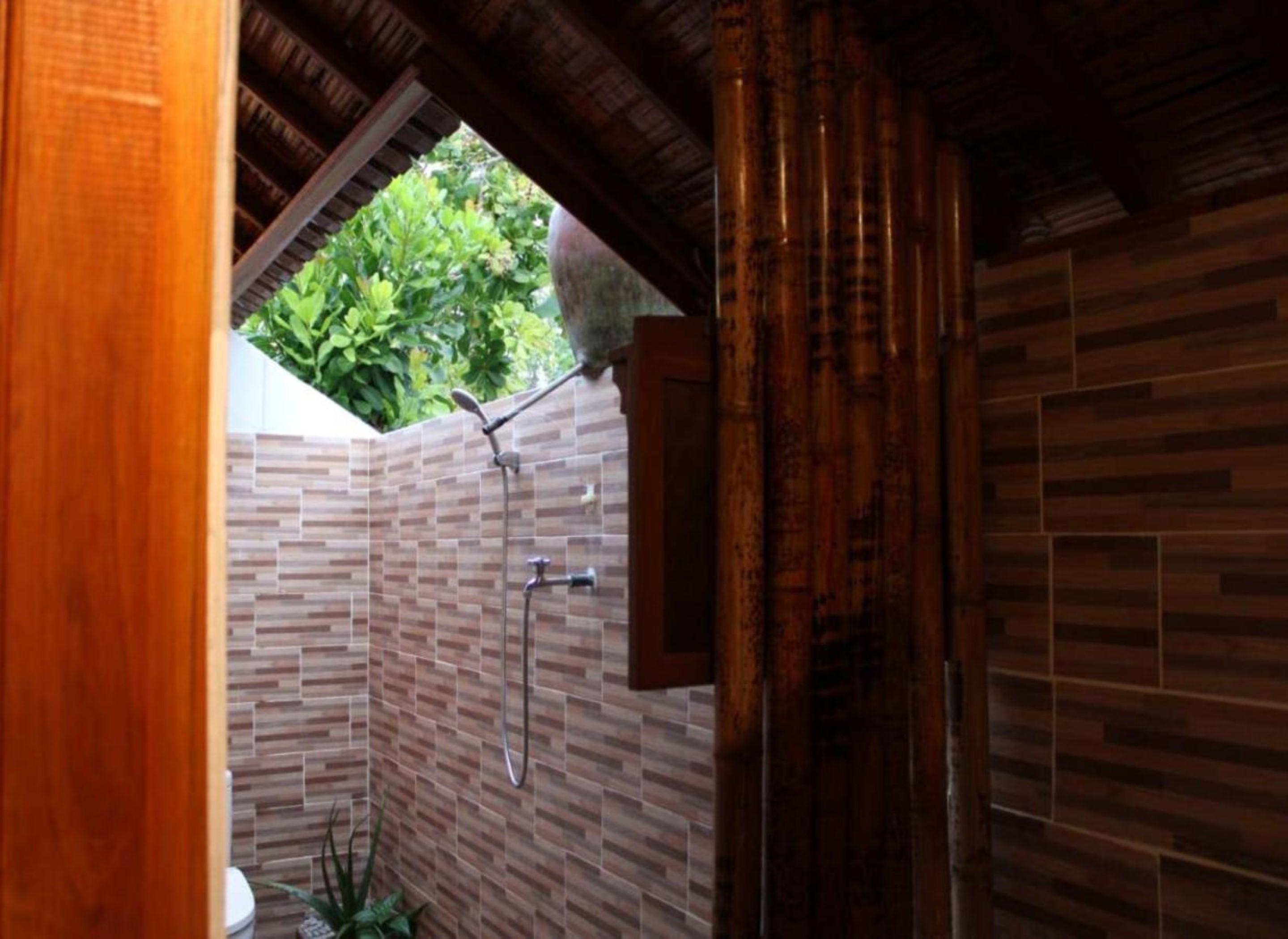 Kubu Reot Taman Asri Villa Batumadeg Kültér fotó