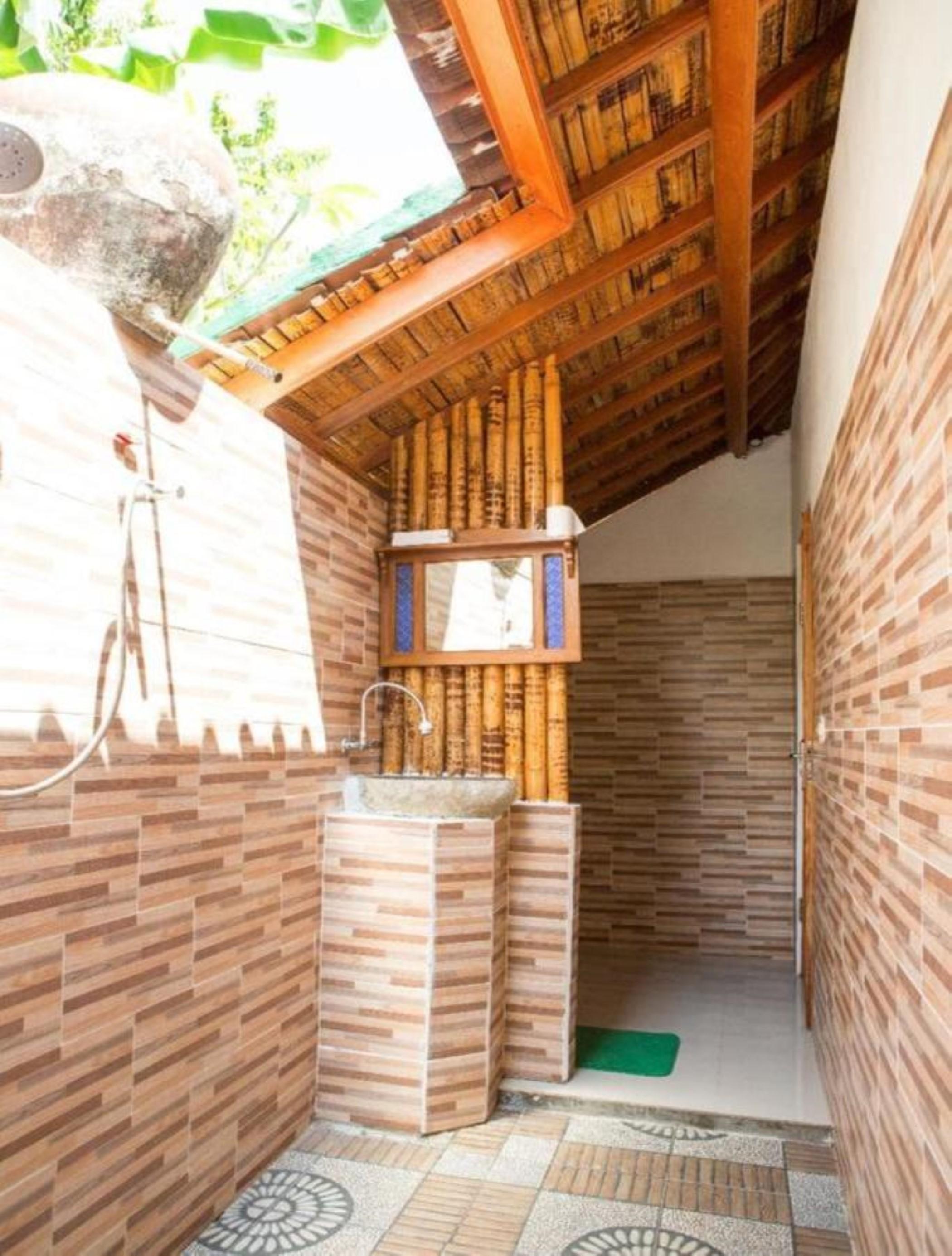 Kubu Reot Taman Asri Villa Batumadeg Kültér fotó