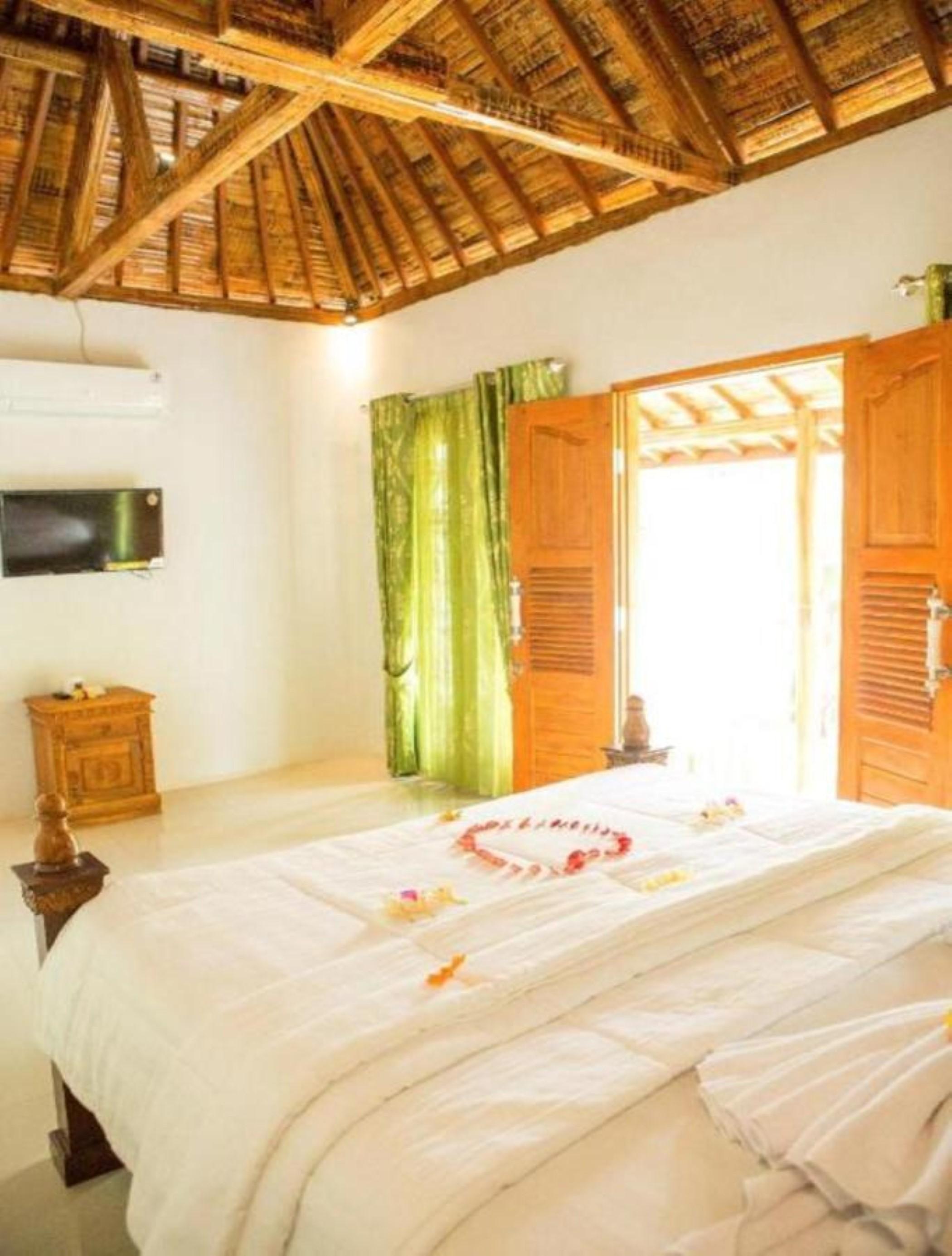 Kubu Reot Taman Asri Villa Batumadeg Kültér fotó