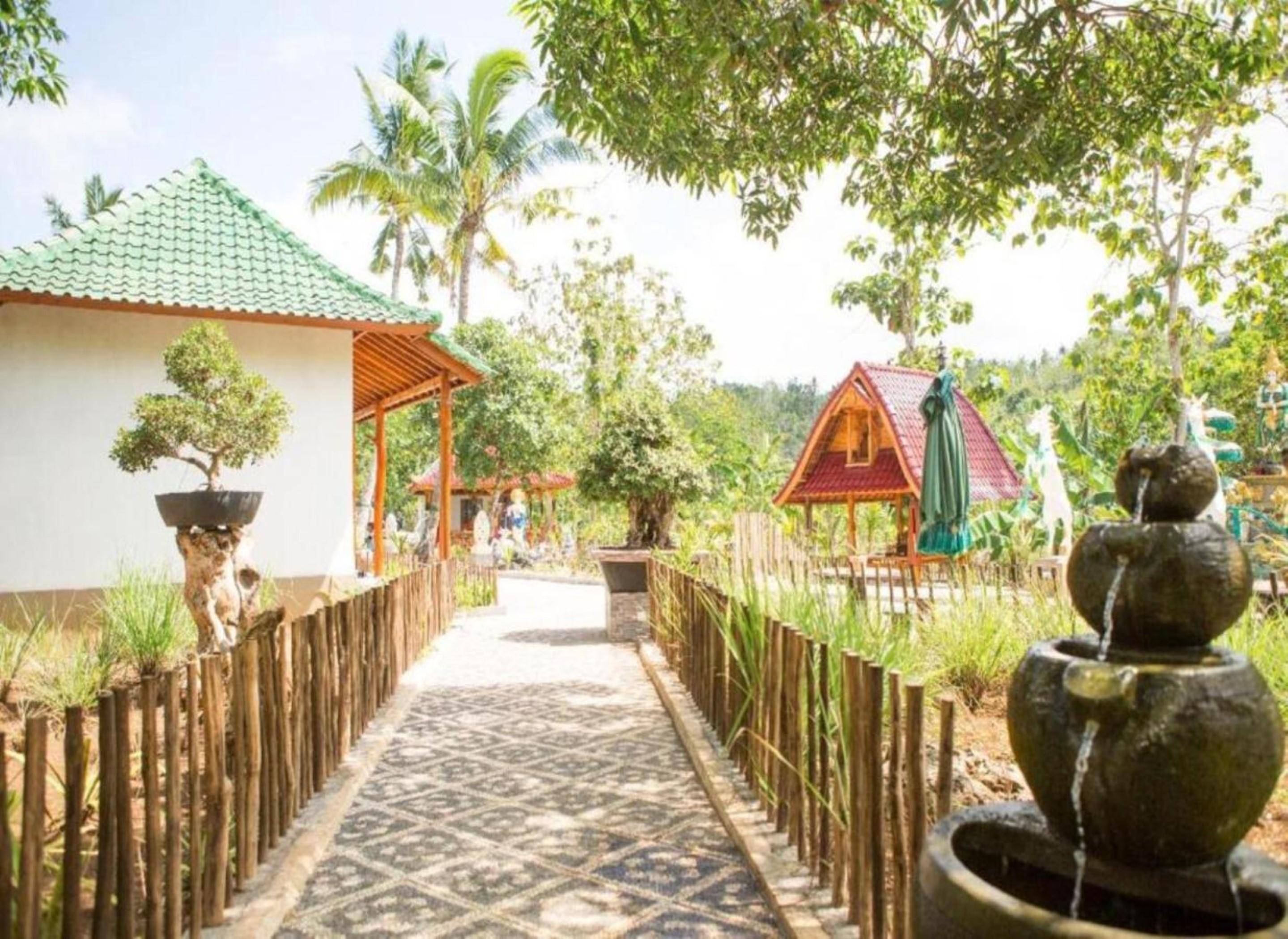 Kubu Reot Taman Asri Villa Batumadeg Kültér fotó